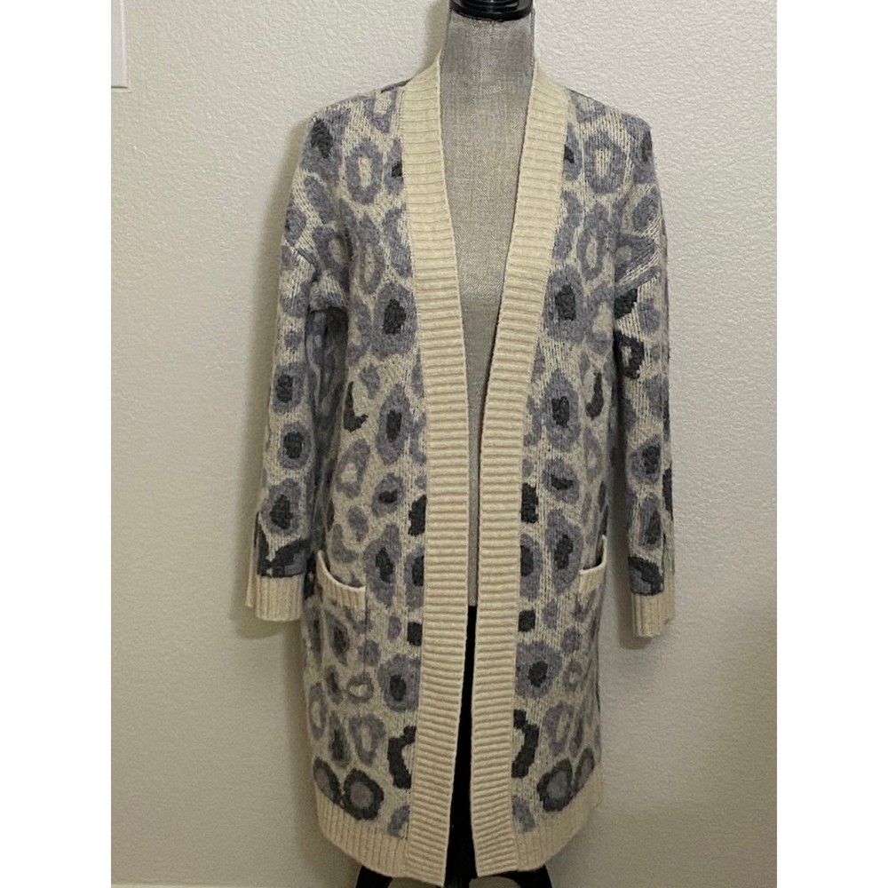 Joseph A Women's ivory/Grey long Sleeve Leopard Print Open Front Cardigan Medium